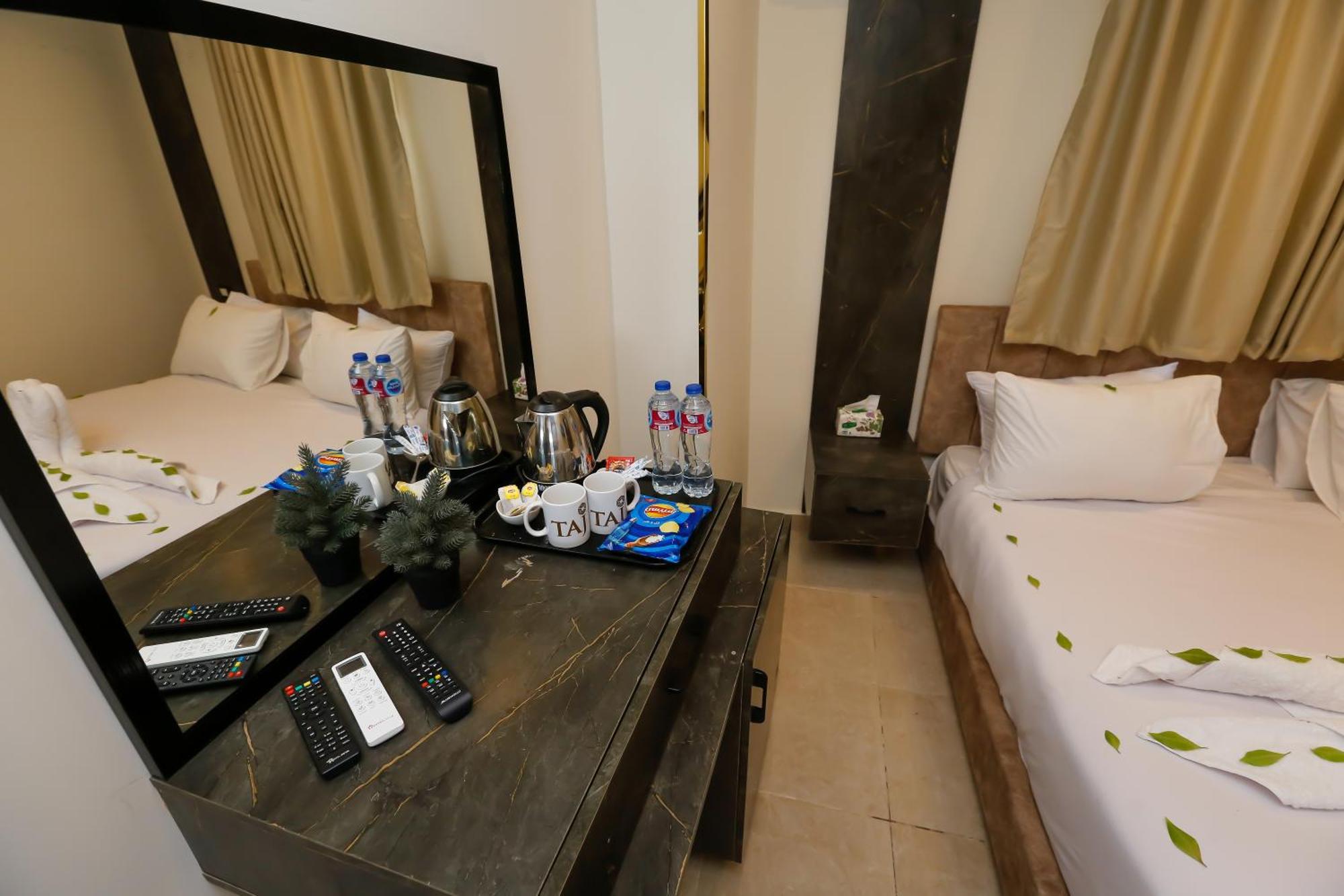 Taj Pyramids View Inn Kafret el-Gabal Екстериор снимка